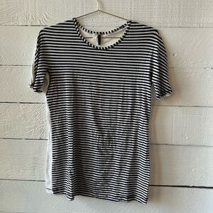 Lululemon black and White Striped Women's Top size 8